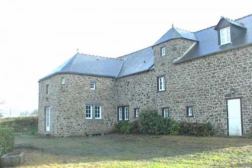 Restaurer un bâtiment ancien est un art que nous partageons avec les Architectes des Bâtiments de France Restaurer un bâtiment ancien est un art que nous partageons avec les Architectes des Bâtiments de France